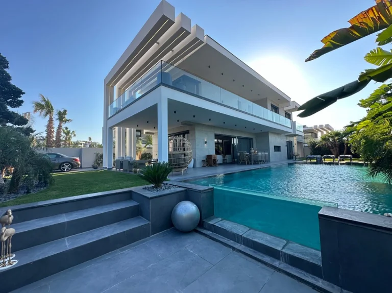Alaçatı’da Premium 6 Kişilik Villa | Lüks ve Konforlu