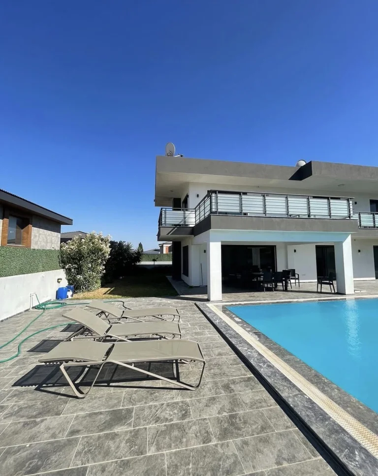 Villa BluParadiso – Alaçatı’da Geniş Havuzlu 8 Kişilik Lux Villa — Alaçatı, Çeşme