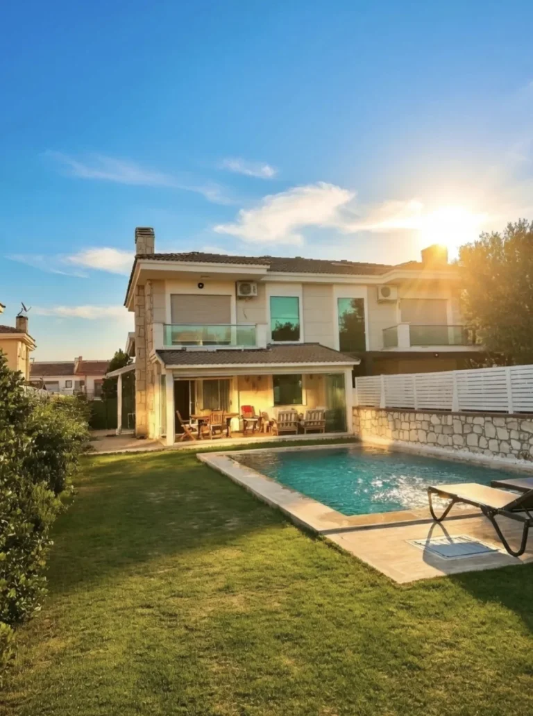 Alaçatı Çamlık Lüks Villa | Özel Havuz & Bahçe — Alaçatı, Çeşme