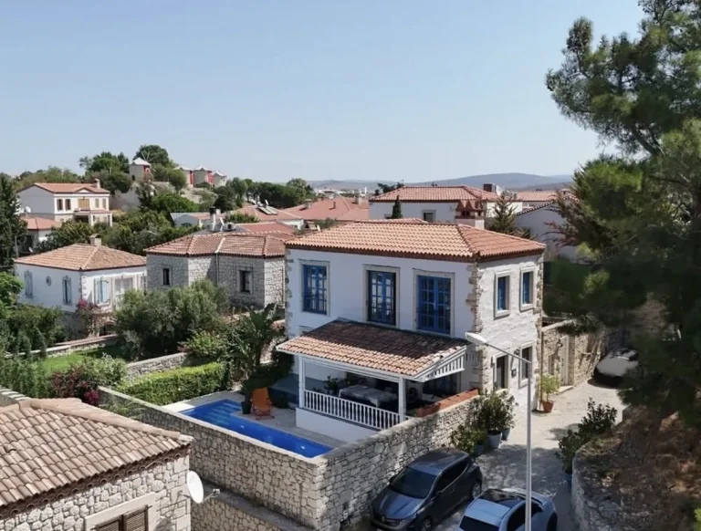 Taş Villa Alaçatı – Özel Havuz ve Bahçeli, Aile & Arkadaşlar İçin