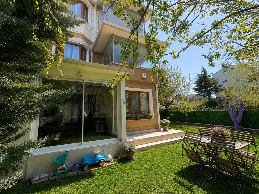 Villa Olive Grove – Urla Doğada 4 Odalı, 3 Banyolu, Havuzlu Günlük Kiralık Villa — Urla, İzmir