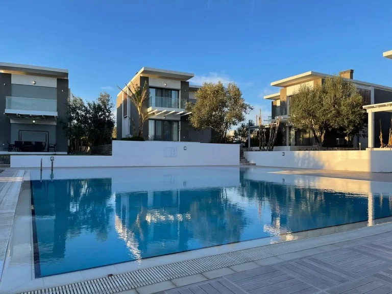 Villa Blue Horizon – Çeşme Şifne’de 3+1, 3 Banyolu Havuzlu Günlük Kiralık Lüks Villa