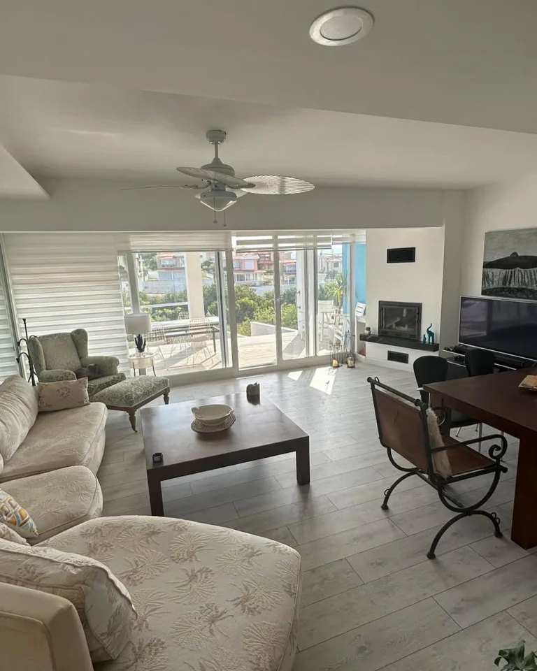 Villa Sea Breeze – Çeşme Dalyanköy’de Deniz Manzaralı, Havuzlu 4+1 Dubleks Günlük Kiralık Villa — Çeşme, İzmir