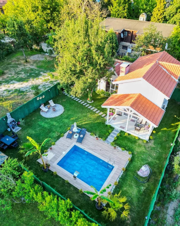 Sapanca'da Tam Korunaklı Havuzlu, Şömineli ve Kış Bahçeli Lüks Villa Rosso — Sapanca, Sakarya