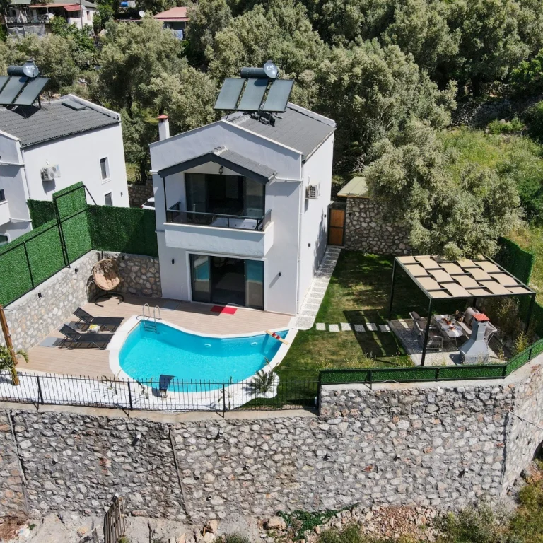 Villa Kirme – Fethiye’de 1+1, Açık Havuzlu, Doğa Manzaralı Günlük Kiralık Villa