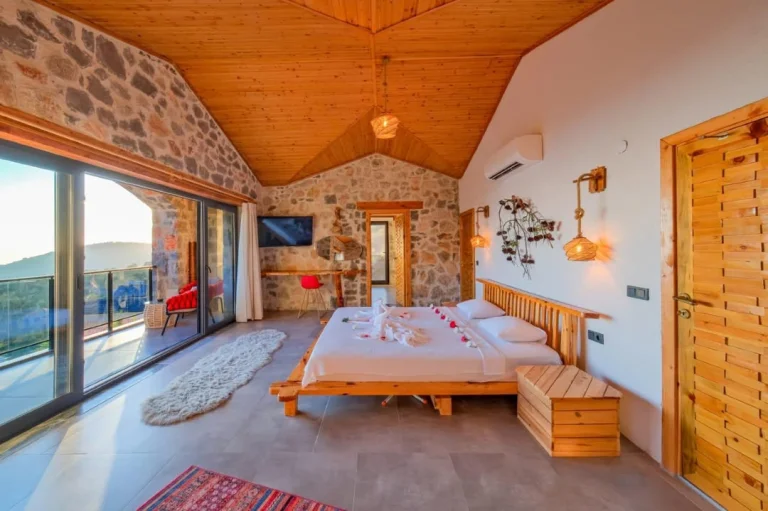 Villa Kirme Bahçe – Fethiye’de 3+1, Açık Havuzlu, Doğa Manzaralı Günlük Kiralık Villa — Fethiye, Muğla