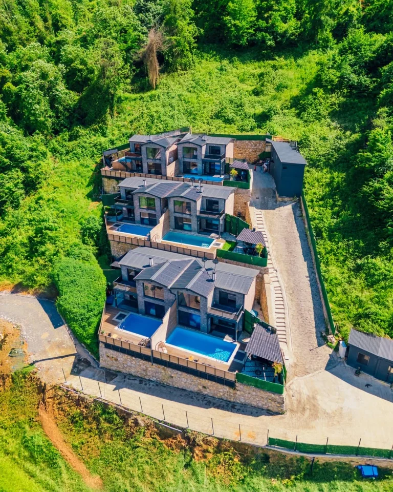 Villa Sapanca Lago – Göl Manzaralı 2+1 Özel Havuzlu & Jakuzili Villa