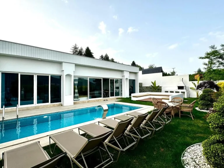 Sapanca Kırkpınar – 4+1 Lüks Villa | Isıtmalı Özel Havuz & Jakuzili Kaçamak