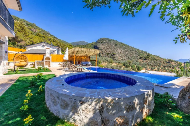 Villa Rose 3 – Kalkan Çavdır’da 2 Yatak Odalı, 4 Kişilik Muhafazakar Özel Havuzlu Villa — Kalkan, Kaş