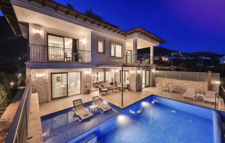 Villa Sirius | Kaş’ta Deniz Manzaralı Sonsuzluk Havuzlu Lüks Villa — Kaş, Antalya