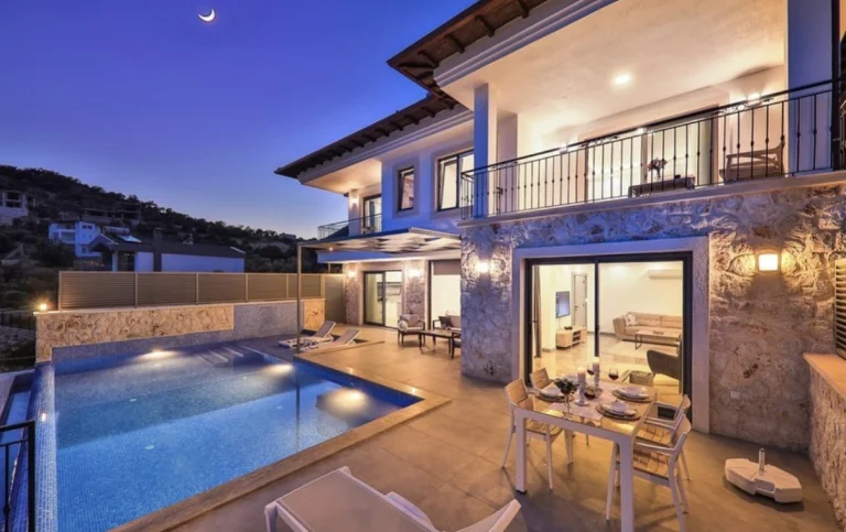 Villa Sirius | Kaş’ta Deniz Manzaralı Sonsuzluk Havuzlu Lüks Villa