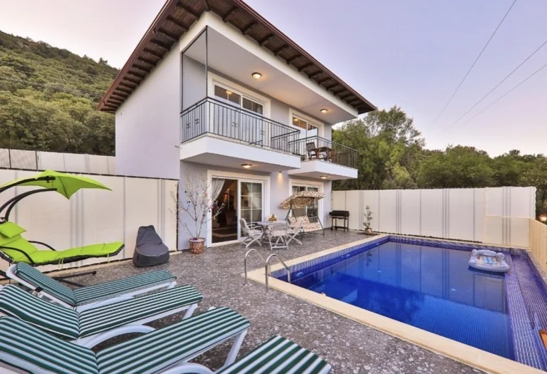 Villa Bozdağ | Kaş’ta Korunaklı Havuzlu Muhafazakar Lüks Villa — Kaş, Antalya