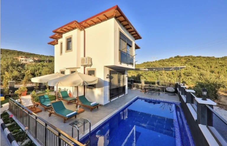 Villa Bulut | Kaş’ta Jakuzili Korunaklı Havuzlu Lüks Villa — Kaş, Antalya