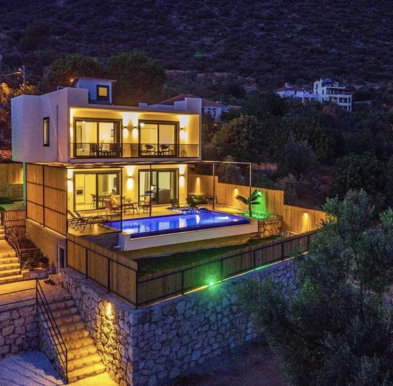 Villa Albedo | Kaş Gökseki’de Jakuzili Deniz Manzaralı Balayı Villası
