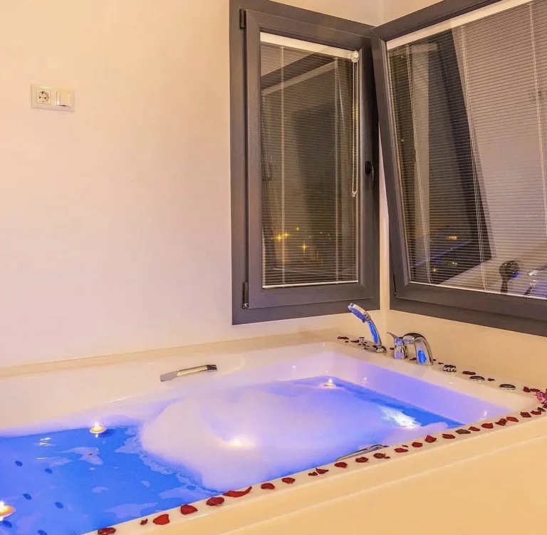 Villa Albedo | Kaş Gökseki’de Jakuzili Deniz Manzaralı Balayı Villası — Kaş, Antalya