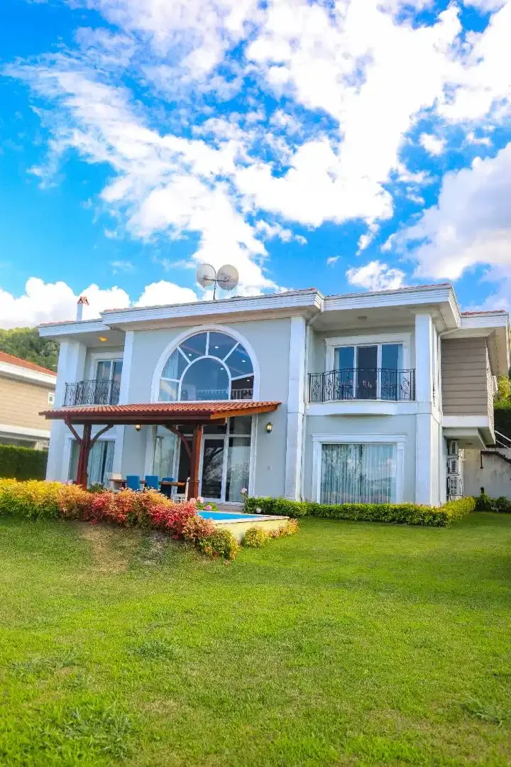 Sapanca'da Doğa Manzaralı, Özel Isıtmalı Havuzlu, Lüks Villa — Sapanca, Sakarya