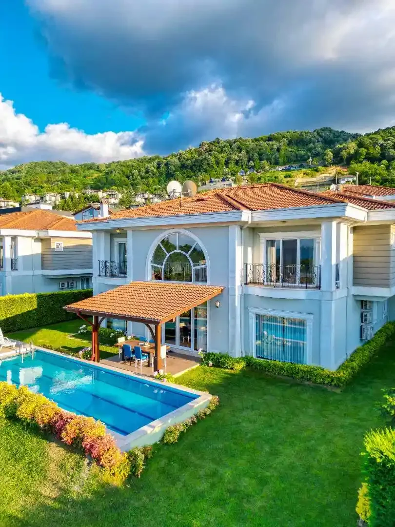 Sapanca'da Doğa Manzaralı, Özel Isıtmalı Havuzlu, Lüks Villa — Sapanca, Sakarya