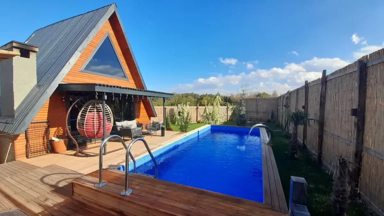 Sapanca Rüstempaşa'da Modern Tasarımlı, Özel Havuzlu, Kiralık Bungalov — Sapanca, Sakarya