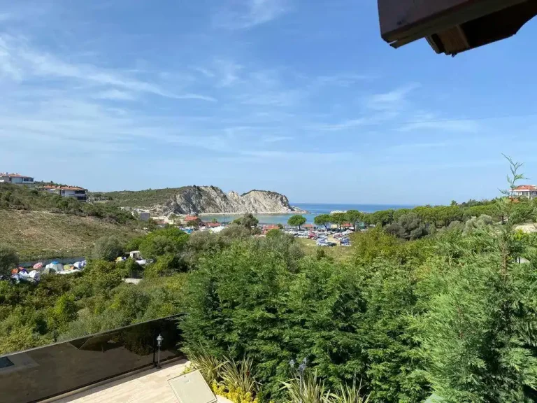 🏡 İstanbul Şile’de Geniş Bahçeli, Özel Havuzlu Ahşap Villa — Şile, İstanbul