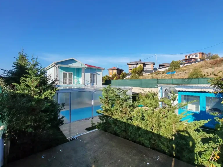 🏡 İstanbul Şile’de Geniş Bahçeli, Kapalı Isıtmalı Havuzlu Villa