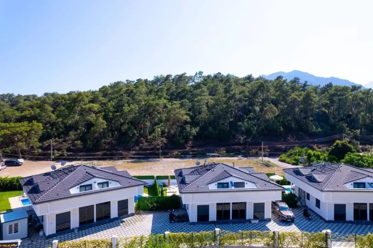 Kemer Arslanbucak’ta Elverişli Konumda, Isıtmalı Havuzlu 3+1 Villa — Kemer, Antalya