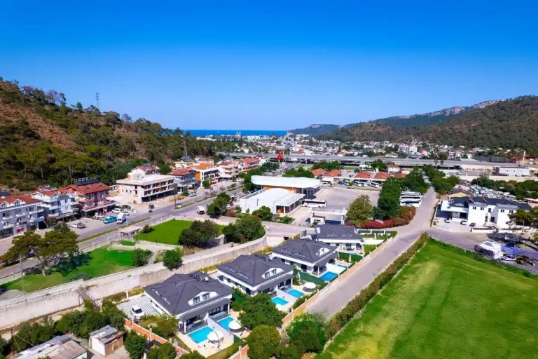 Kemer Arslanbucak’ta Elverişli Konumda, Isıtmalı Havuzlu 3+1 Villa — Kemer, Antalya