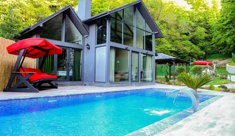 Sapanca Kırkpınar'da Modern Tasarımlı, Özel Havuzlu, Kiralık Villa — Sapanca, Sakarya