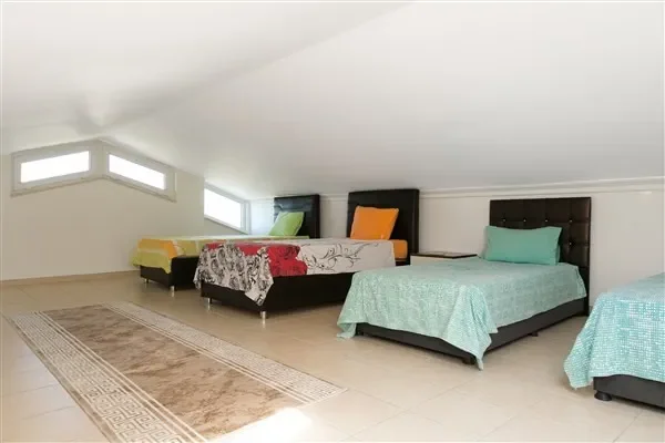 🏡 Antalya Kemer’de Denize Yakın, Özel Havuzlu, Geniş Bahçeli Villa — Kemer, Antalya