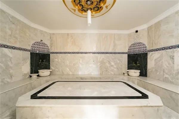 🏡 Antalya Kemer’de Denize Yakın, Özel Havuzlu, Geniş Bahçeli Villa — Kemer, Antalya
