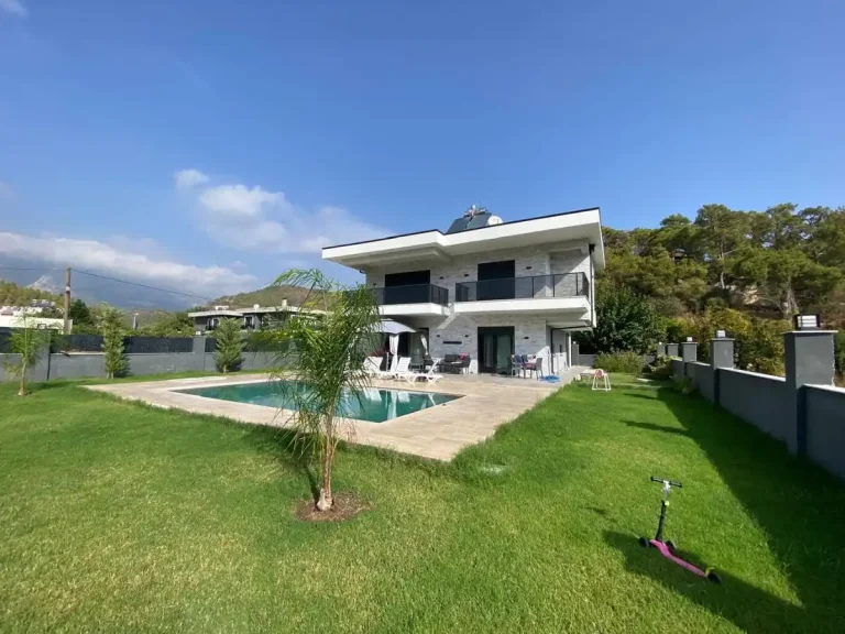 🌿 Antalya Kemer Çamyuva’da Doğa İçinde, Özel Havuzlu, Modern Villa — Kemer, Antalya