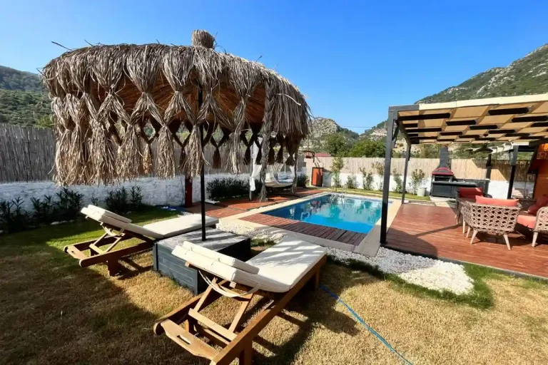 Fethiye Yeşilüzümlü'de Doğa Manzaralı, Özel Havuzlu, Kiralık Bungalov — Fethiye, Muğla