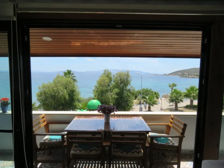 Datça İskele'de Denize Sıfır Konumda, Deniz Manzaralı, Kiralık Suit