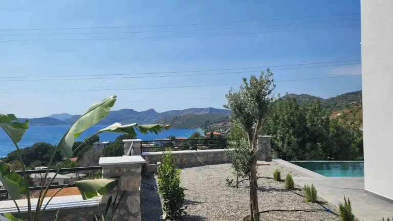 Marmaris Söğüt'te Enfes Deniz Manzaralı, Özel Havuzlu, Kiralık Villa