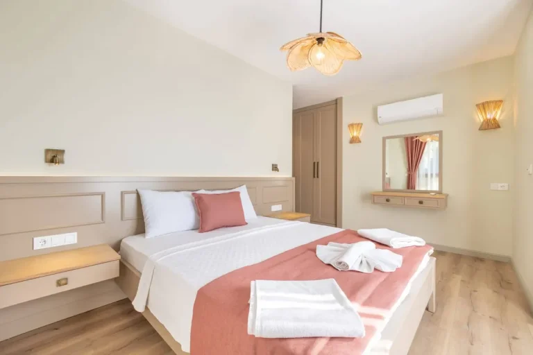 Marmaris Söğüt'te Enfes Deniz Manzaralı, Özel Havuzlu, Kiralık Villa — Marmaris, Muğla
