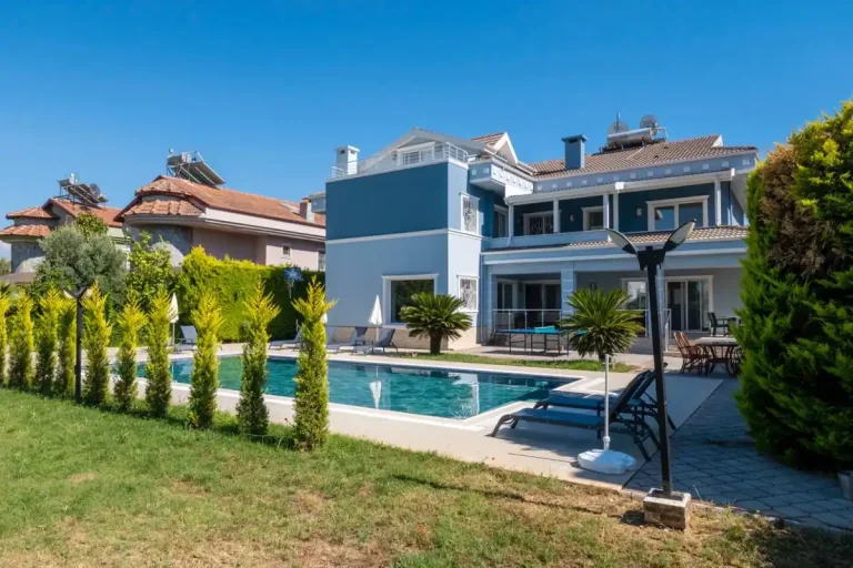 Fethiye Akarca'da Geniş Bahçeli, Özel Havuzlu, Kiralık Villa — Fethiye, Muğla