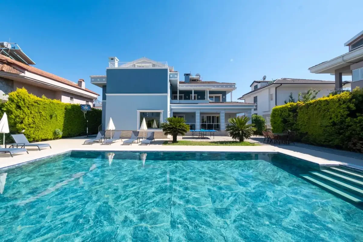Fethiye Akarca'da Geniş Bahçeli, Özel Havuzlu, Kiralık Villa — Fethiye, Muğla