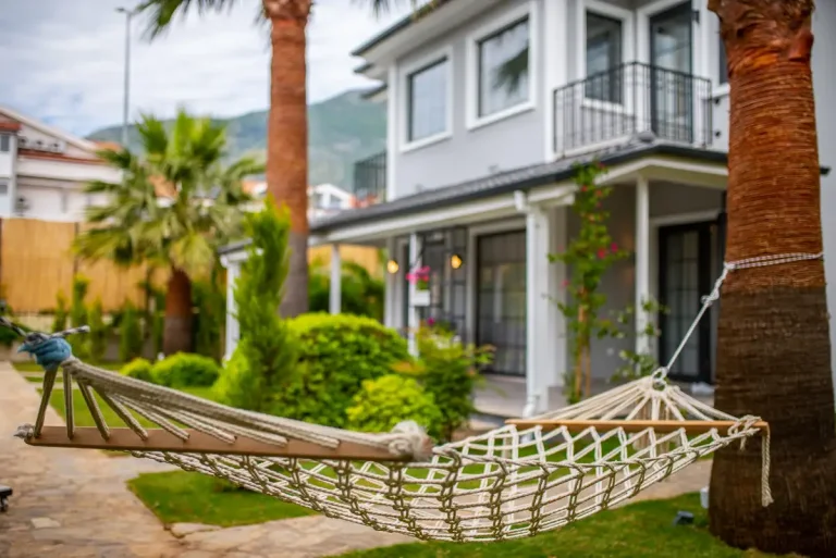 Ölüdeniz'de Modern Görünümlü, Özel Havuzlu, Kiralık Villa — Fethiye, Muğla