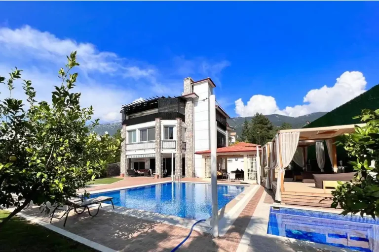 Fethiye Ölüdeniz'de Nefes Kesen Doğada, Özel Havuzlu, Konforlu Villa — Fethiye, Muğla