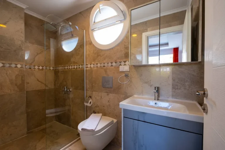 Fethiye Ölüdeniz'de Merkezi Konumda, Özel Havuzlu, Estetik Villa — Fethiye, Muğla