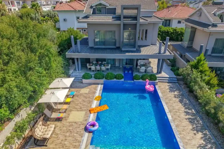 Fethiye Ölüdeniz'de Özel Havuzlu Lüks Villa | Doğa İçerisinde 4 Odalı Villa